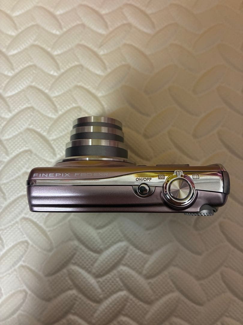 fujifilm&富士フイルム　f80exr ピンク　デジタルカメラ