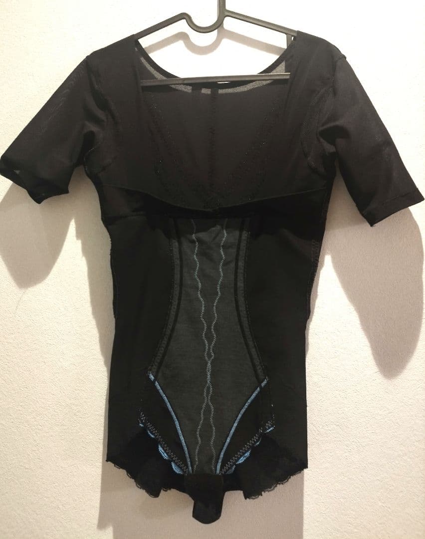 LALA Grant 袖付きボディスーツ 85LL