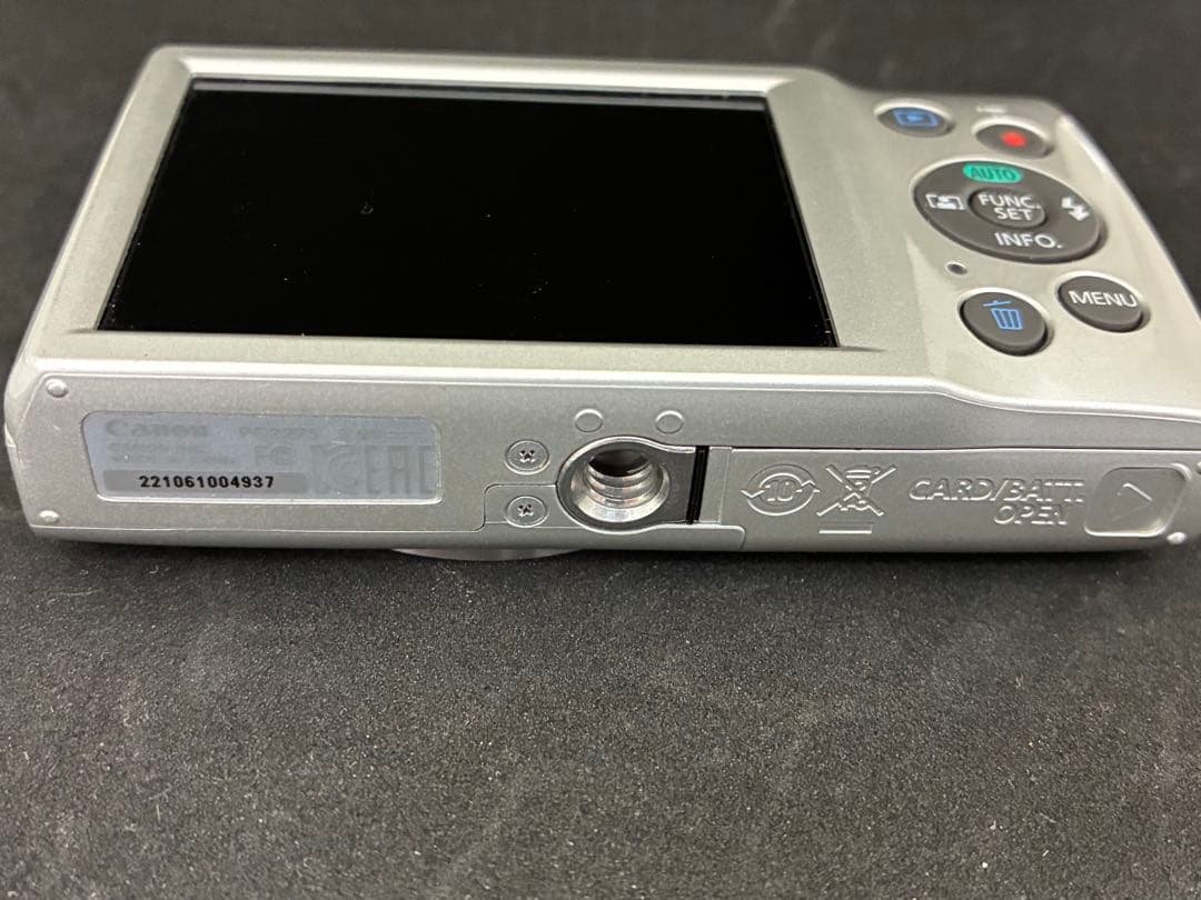 キャノン　デジタルカメラ　IXY180 シルバー