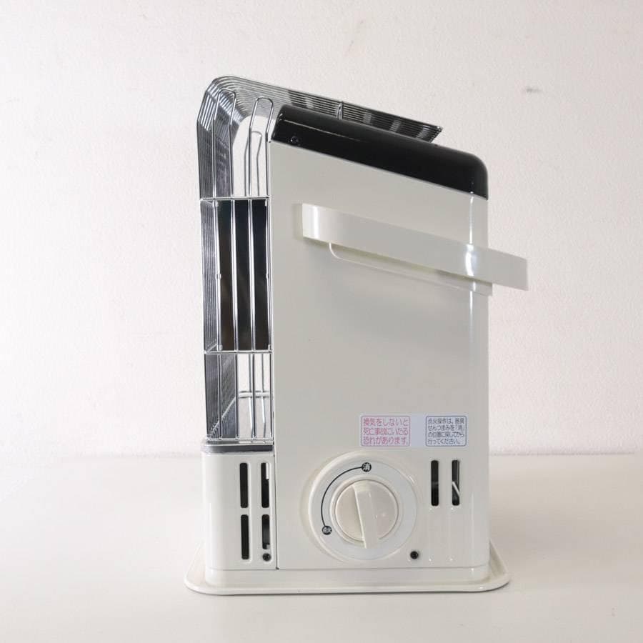 未使用 イワタニ デカ暖 CB-STV-DKD カセットガスストーブ 屋内 防災