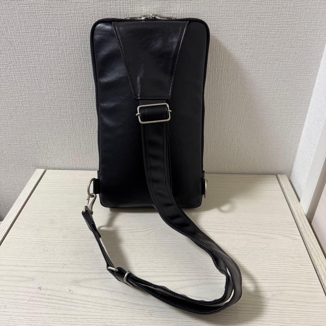 【最終モデル】新品同様　定価28600 ポーター フリースタイル ボディバッグ