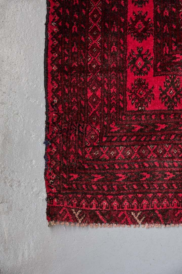 大型ヴィンテージラグ　トライバルラグ　トルクメン族（287×200cm）赤　黒