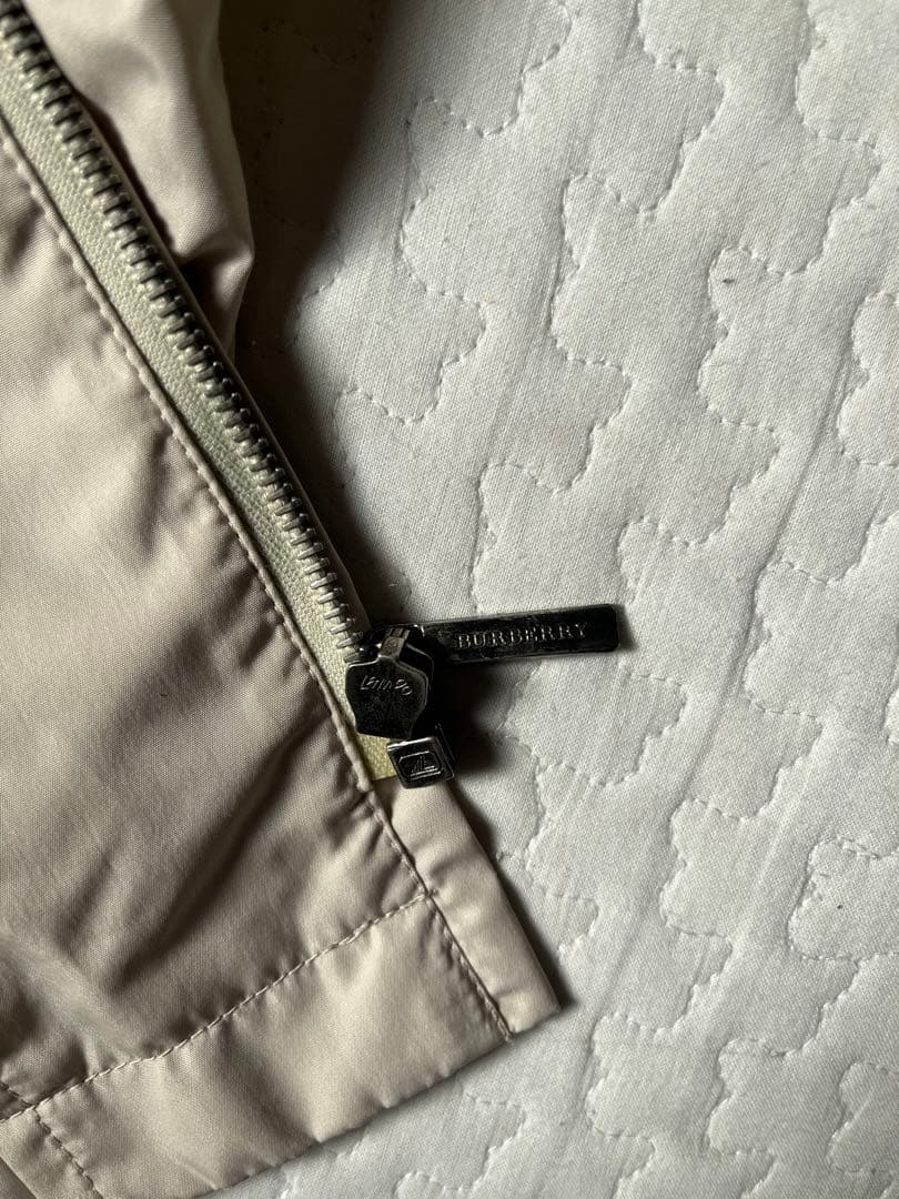 Burberry ベージュジャケット チェック裏地（リュック）