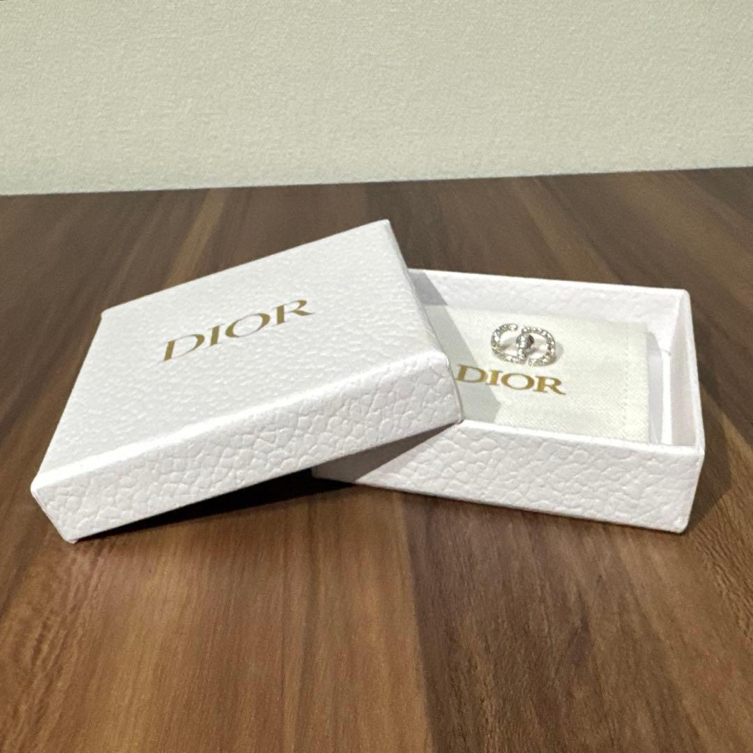 Dior Petit CD スタッドピアス