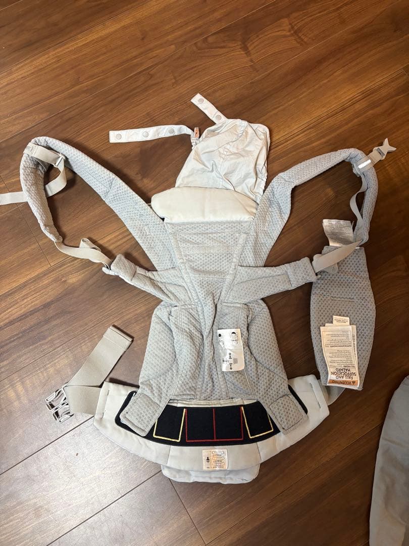 エルゴベビー OMNI Breeze グレー+ 冬用カバー　抱っこ紐
