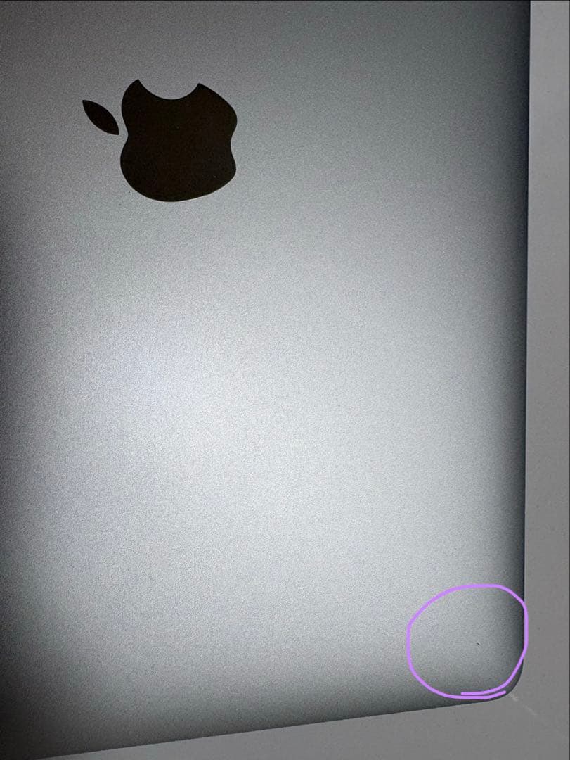 Apple MacBook Pro マウス付き