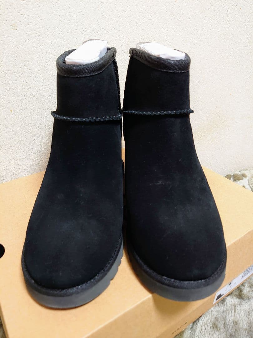 【新品】 UGG ブーツ CLASSIC FEMME MINI ブラック 6