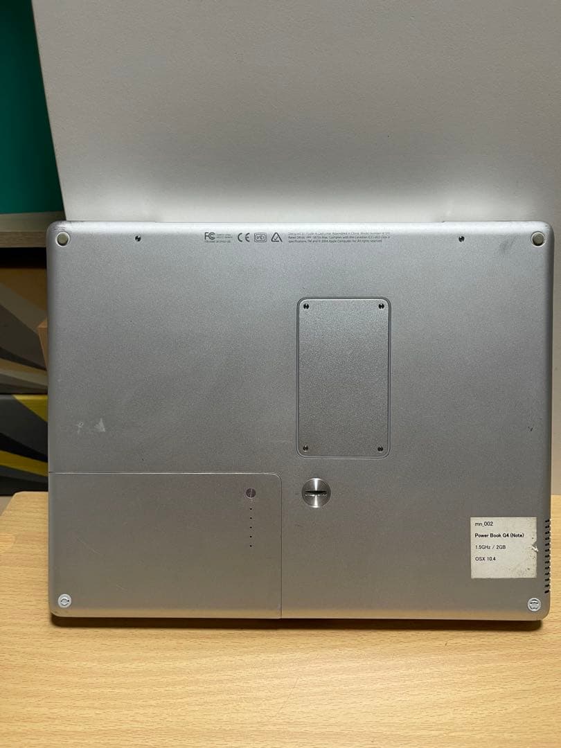アップル　PowerBook G4 12\"　Model. A1010
