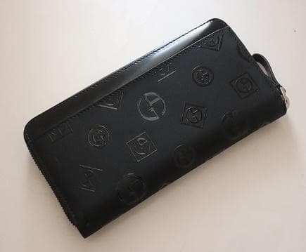 GIORGIO ARMANI ジョルジオアルマーニ 新品長財布伊製97900円