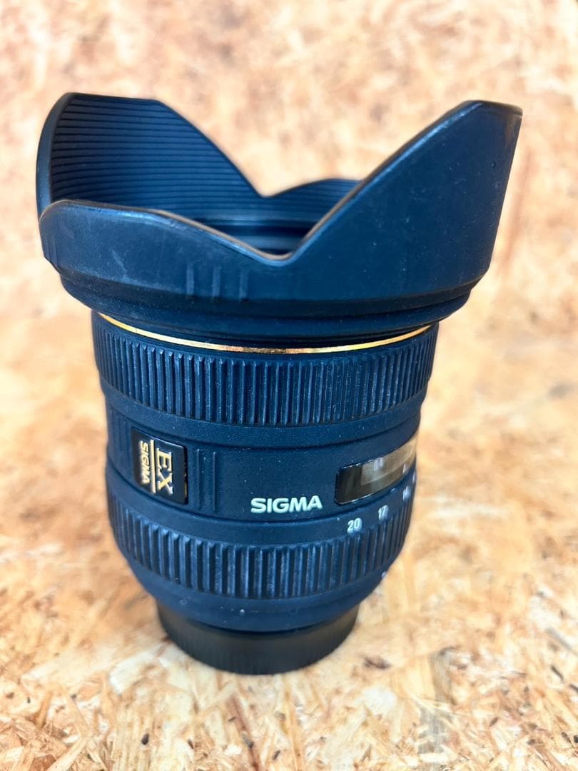 SIGUMA　一眼　広角レンズ　10-20mm F4-5.6 EX DC HSM