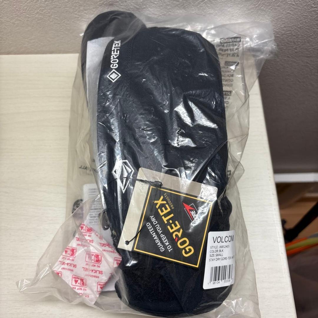 【新品】VOLCOM グローブ　GORE-TEX MITT ブラックS