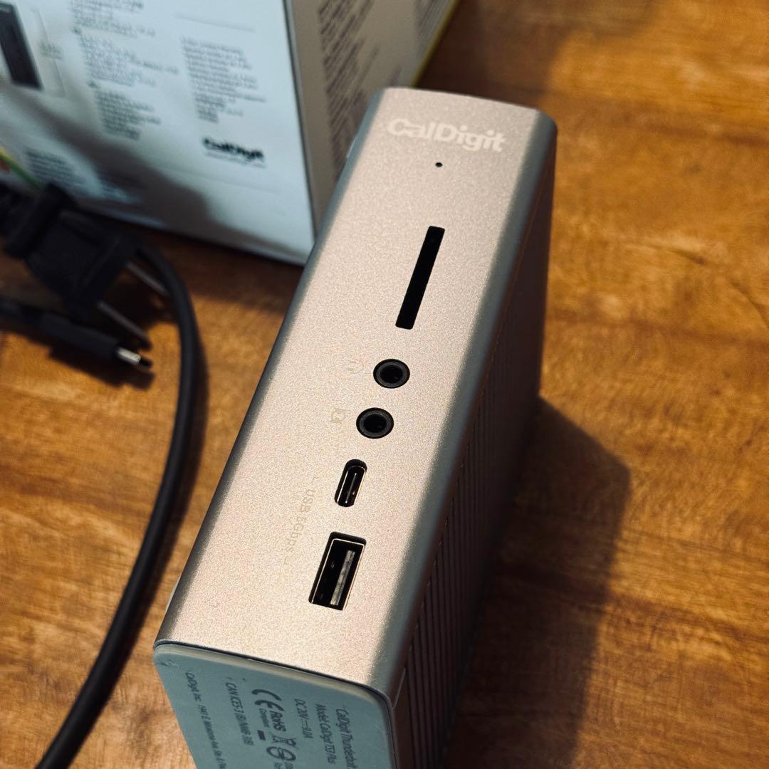 CalDigit TS3 Plus+ USBハブ
