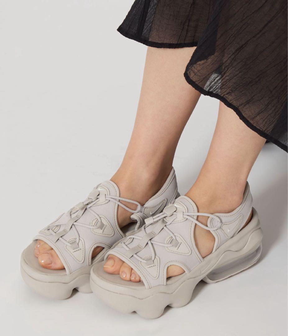 新品未使用箱付★NIKEエア マックス ココ サンダル / ベージュ 22cm