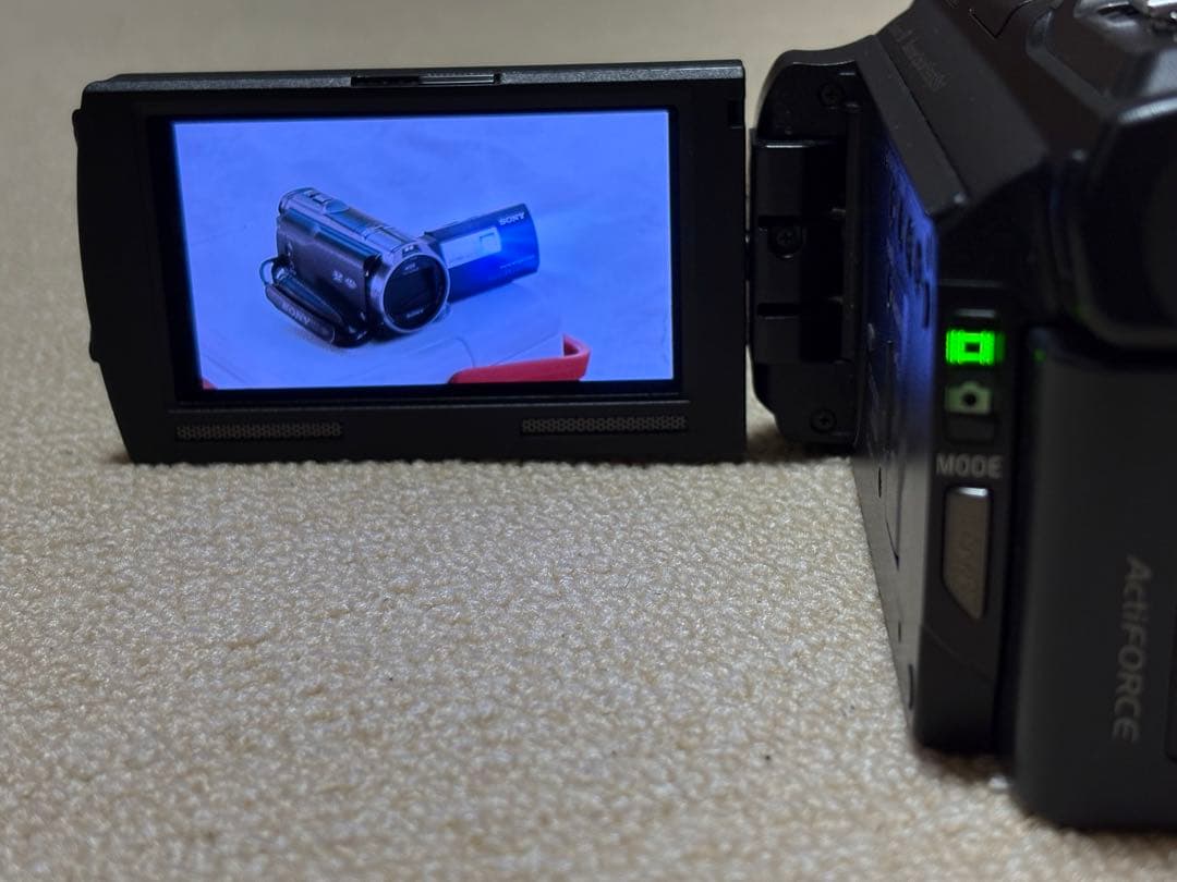 SONYハンディカムHDR-PJ760V