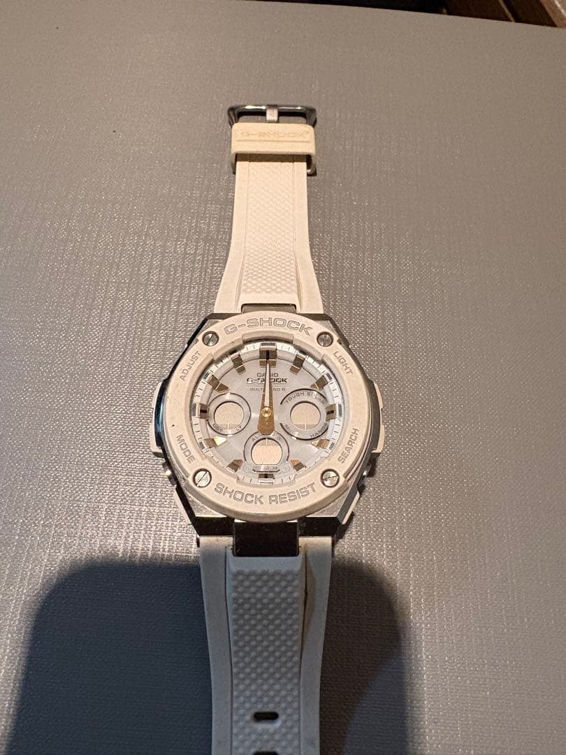 G-SHOCK ホワイト 腕時計