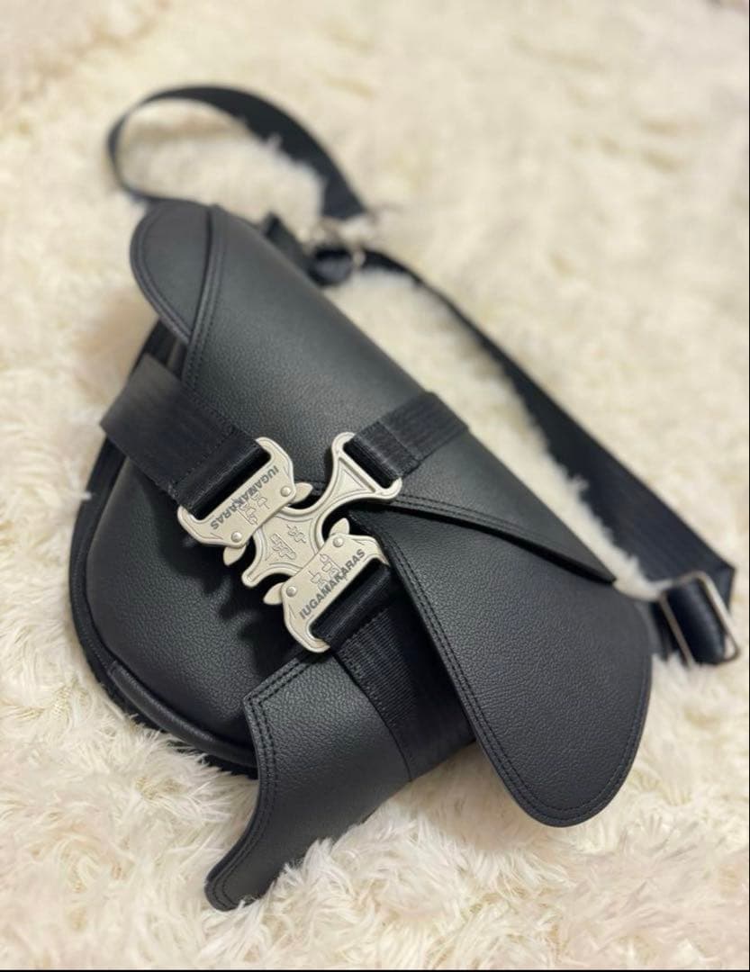 IUGAMAKARAS ショルダーバッグ 黒