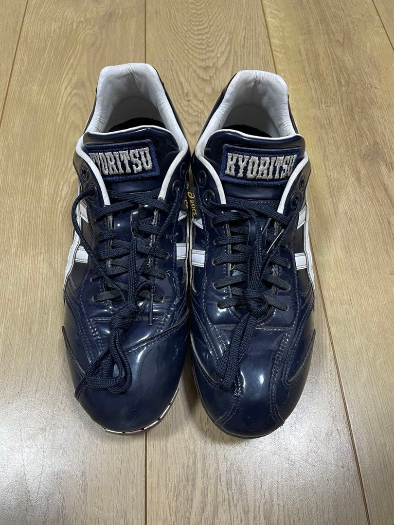 ほぼ未使用　野球スパイク(右足にP革加工有)