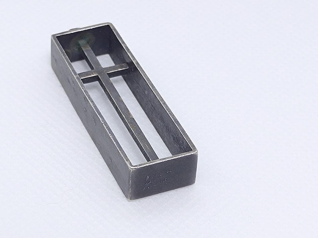 クロスペンダント（十字架）　ネックレス・ペンダント