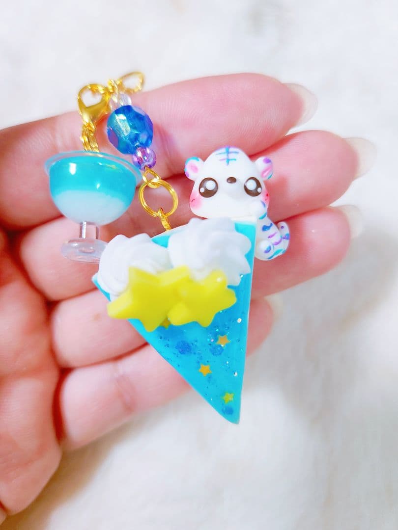 七夕チーズケーキ　七夕ホワイトタイガー　フェイクスイーツ　樹脂粘土　チャーム