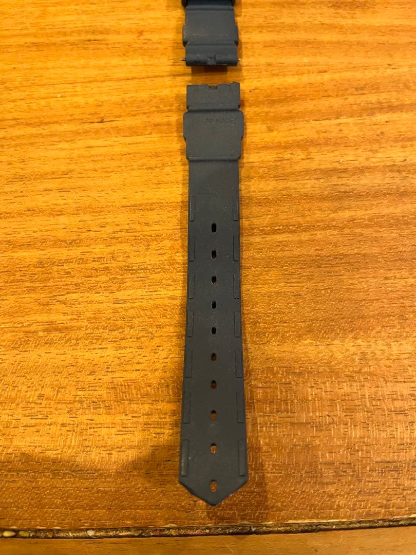 タグホイヤのフォーミュラ1 純正ベルト18mm メンズ用　ブルー