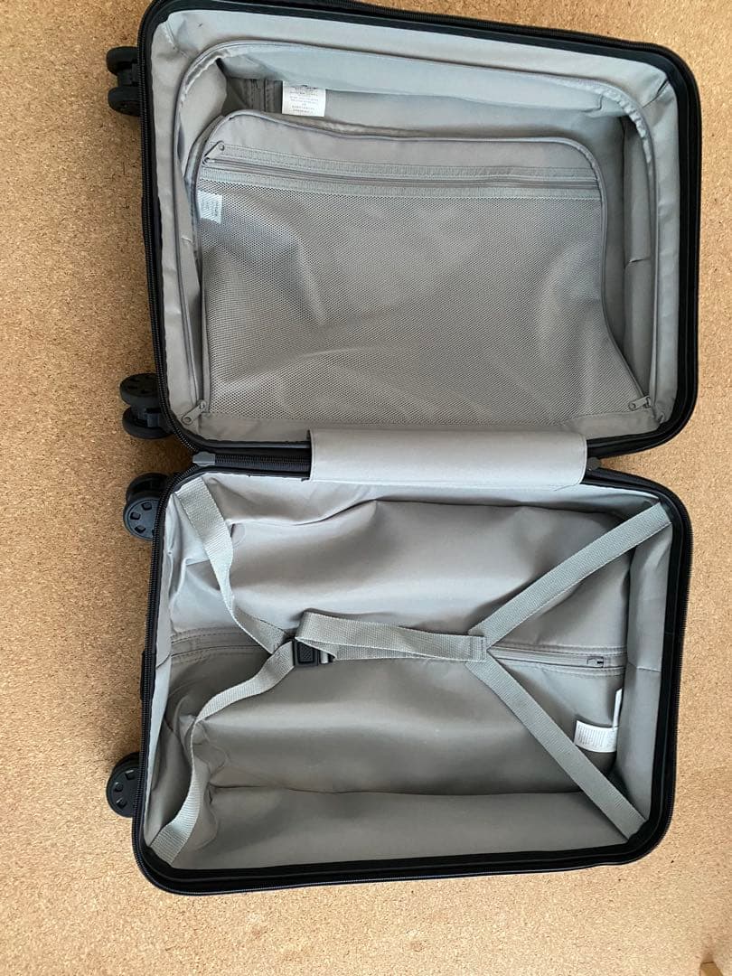 【無印良品】ハードキャリーケース（３６Ｌ）機内持ち込み可