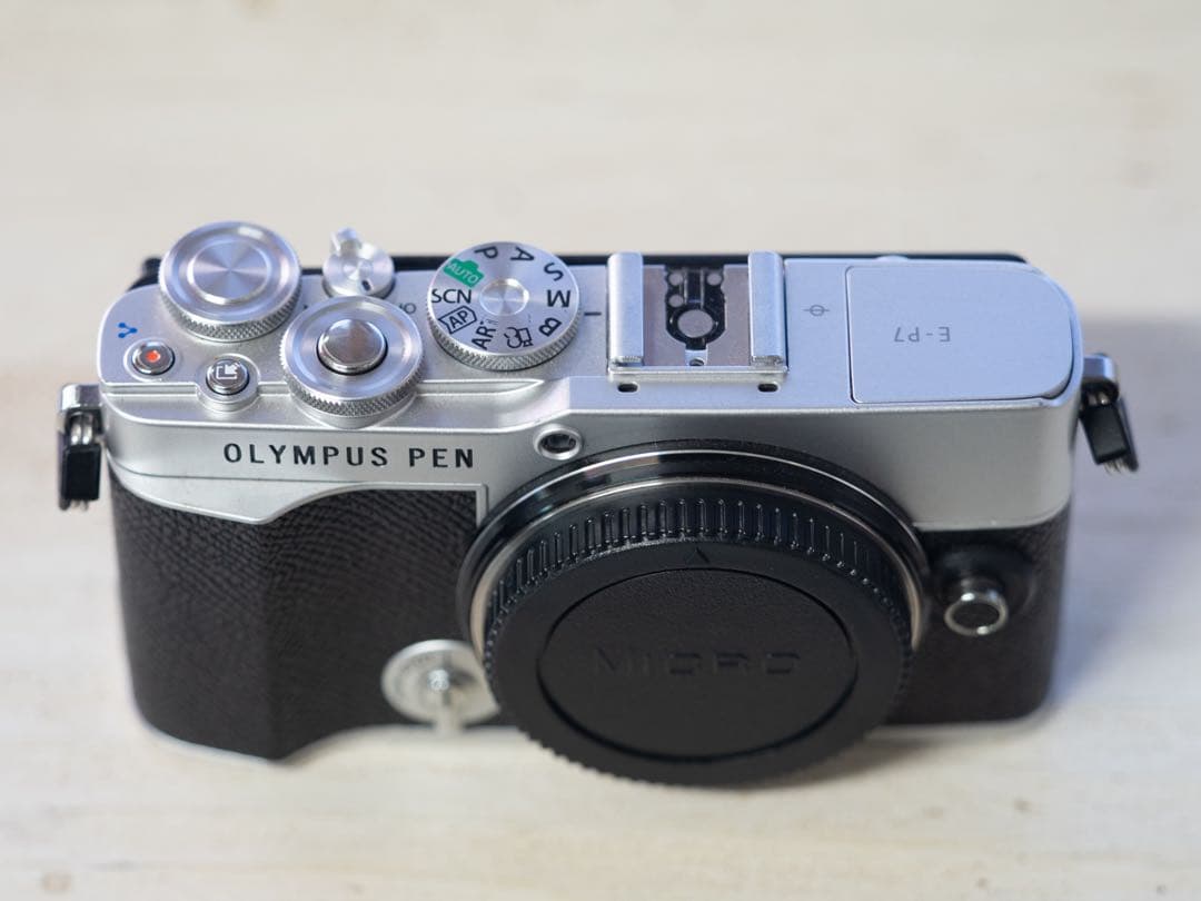 【当日発送】OLYMPUS PEN EP7 ミラーレス一眼 マイクロフォーサーズ
