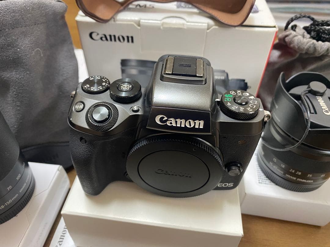 ★美品キャノンミラーレスカメラCANON EOS M5 ダブルレンズフルセット★