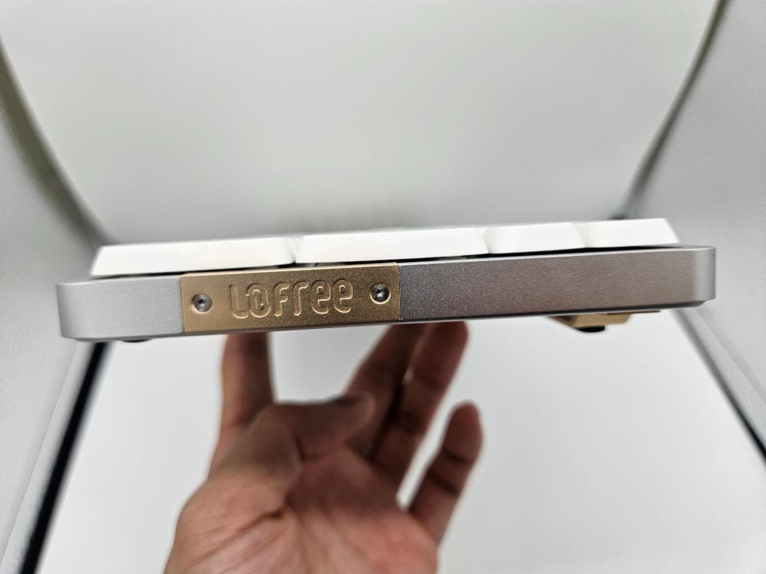 Lofree FLOW 100 ロープロファイル メカニカルキーボード