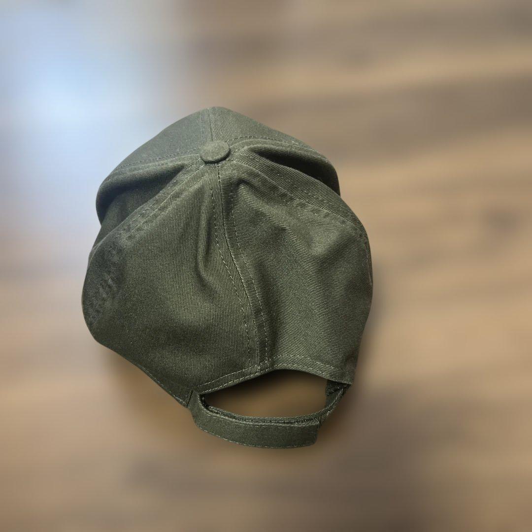 MONCLER オリーブ色 ベースボールキャップ