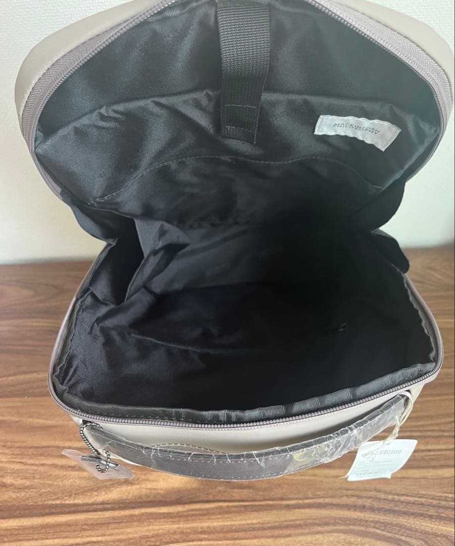 【新品未使用】マッキントッシュフィロソフィー　リュック　ミア　ベージュ　A4