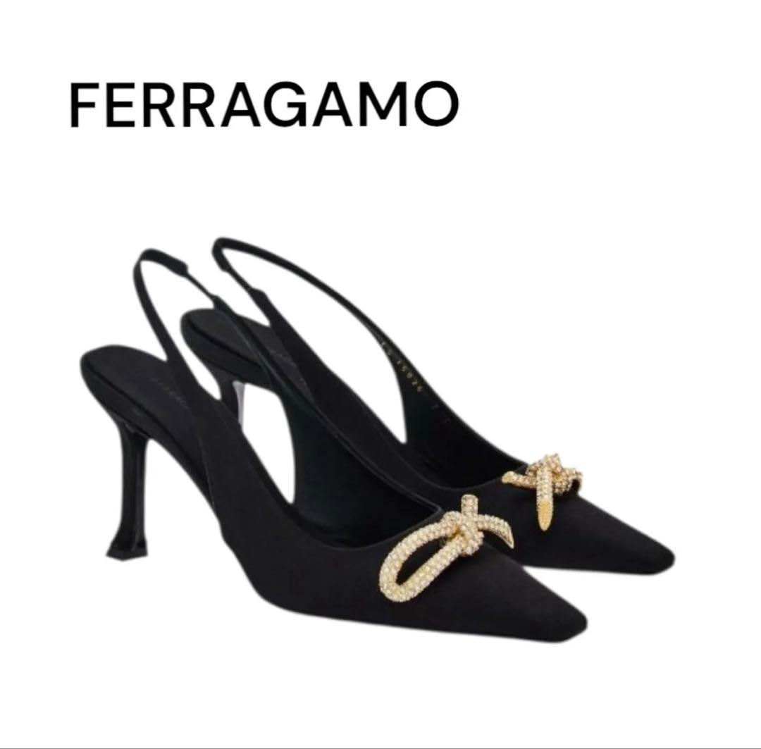 FERRAGAMO ブラックサテン ハイヒール　ゴールド金具　7