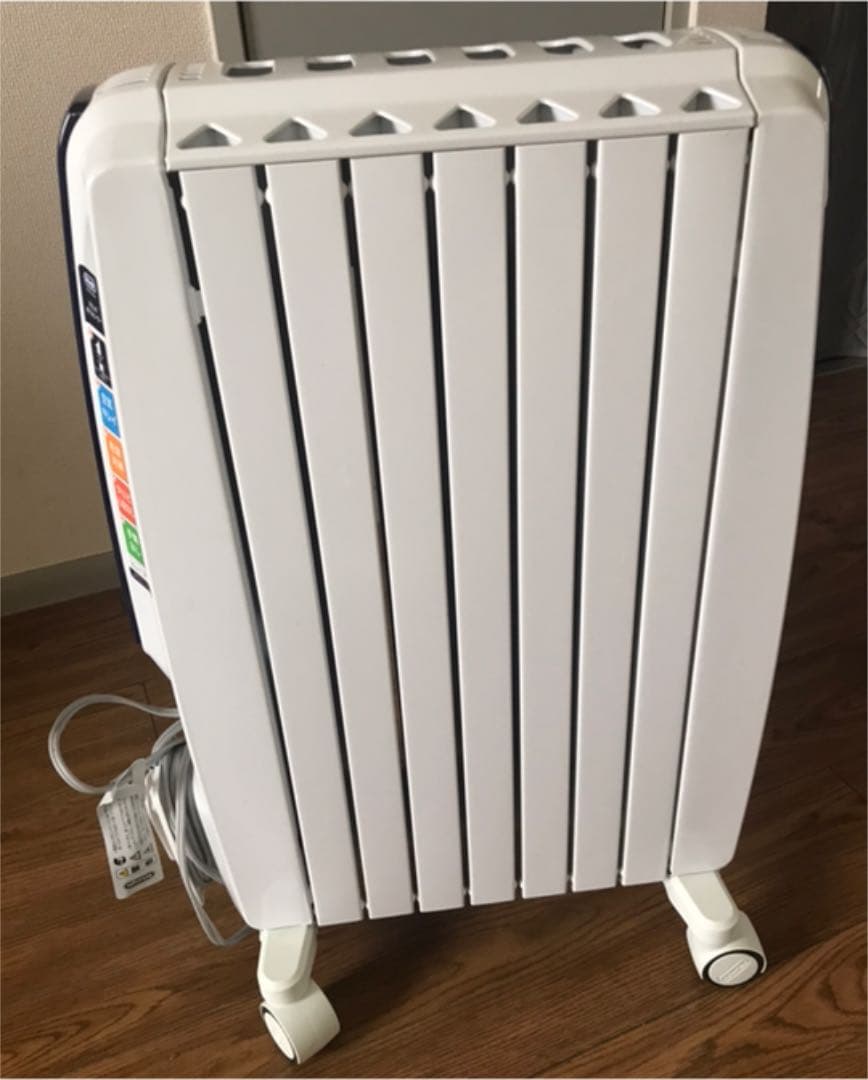 DeLonghi オイルヒーター　QSD0712-MB説明書付き