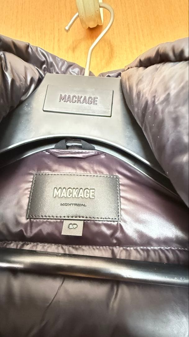 マッカージュ フード付きダウン 美品 百貨店購入 お値下け相談ください