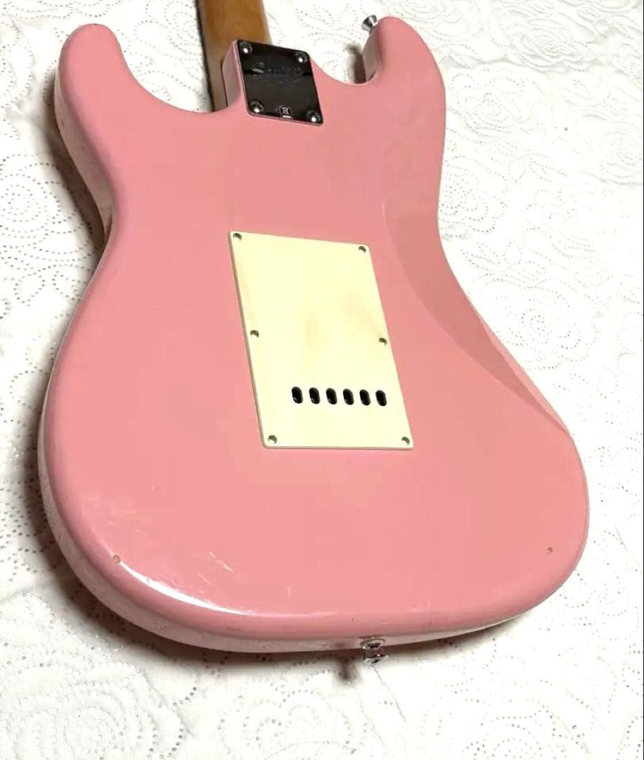 Squier by Fender スクワイヤー ストラトキャスター ピンク