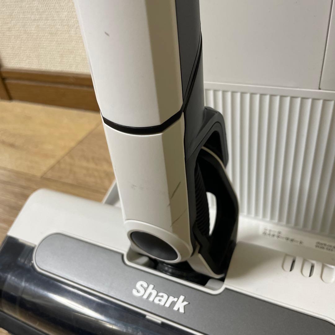 【美品】シャーク 掃除機 EVOPOWER SYSTEM STD+ ノズル3個付