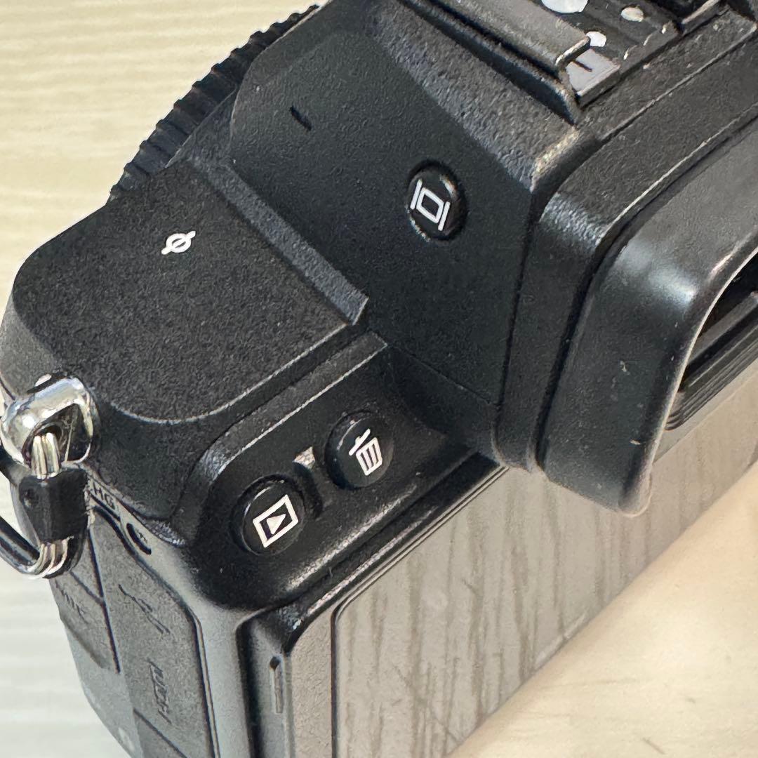 【値下:美品】Nikon Z 5 ミラーレス一眼カメラ(ショット数5,083枚)