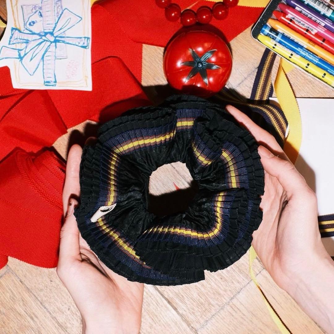 goodsquishシュシュLaura Bailey x GS Stallion