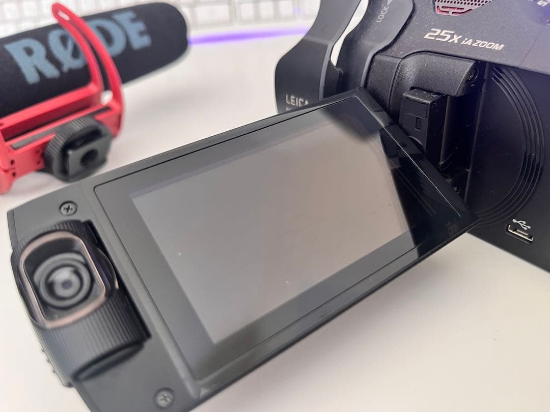 パナソニックカメラ　HC-WX990M（マイク、バッテリー×4、充電器付き）