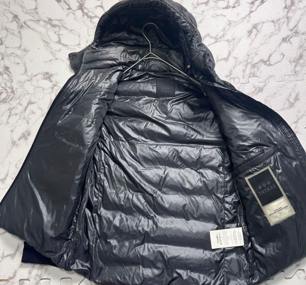 M相当/美品✨タトラス ダウンジャケット ハイブリット 切り替え 黒×濃灰色