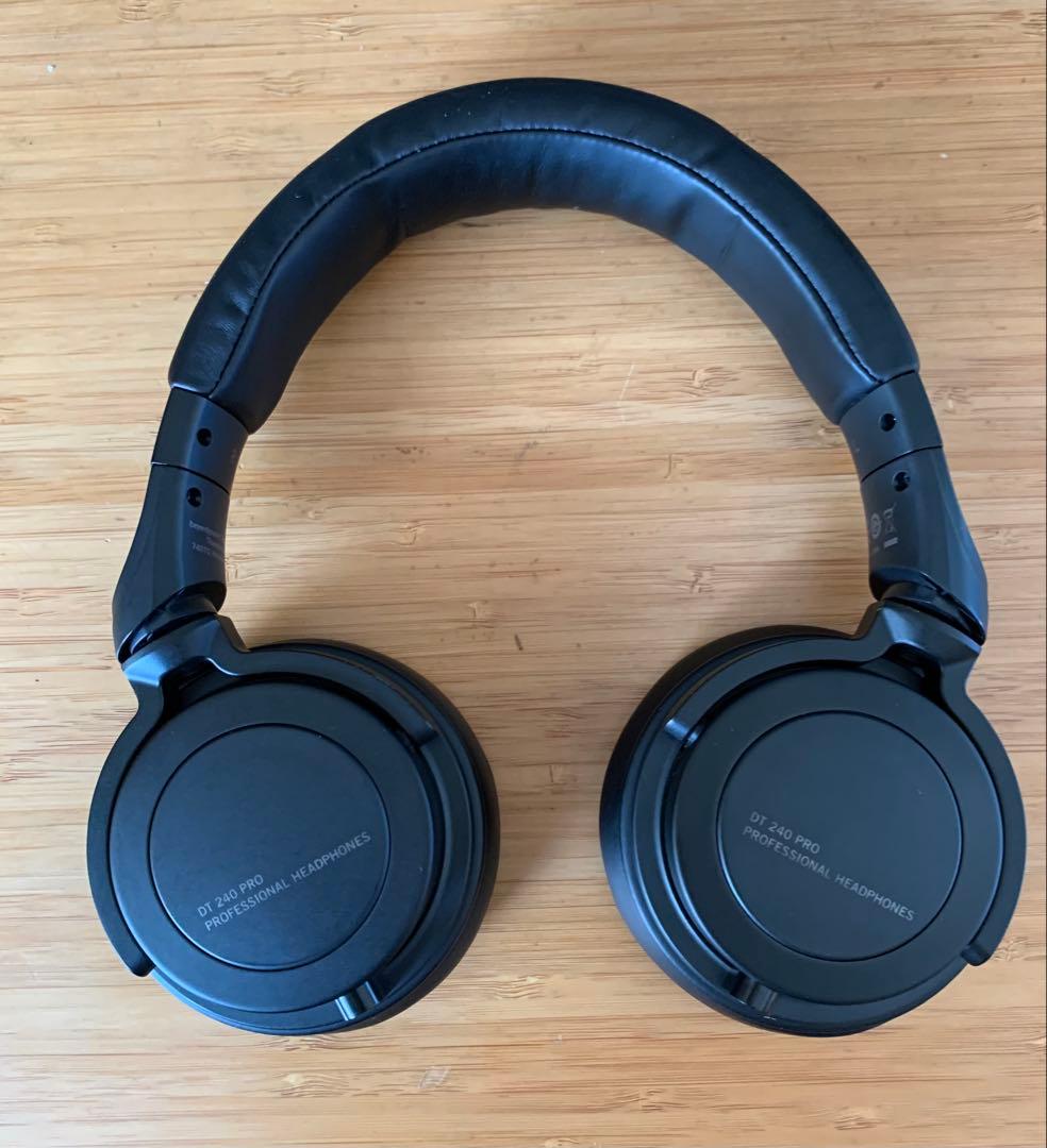 Beyerdynamic DT 240 PRO モニターヘッドフォン　希少！