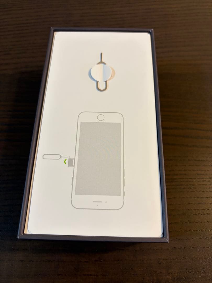 iPhone8　64GB スペースグレー