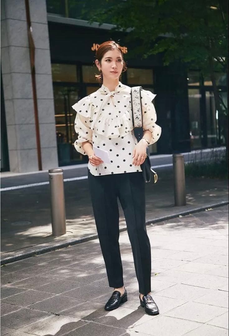 〈未使用〉SEVENTEN セブンテン シアードットブラウスアイボリーS