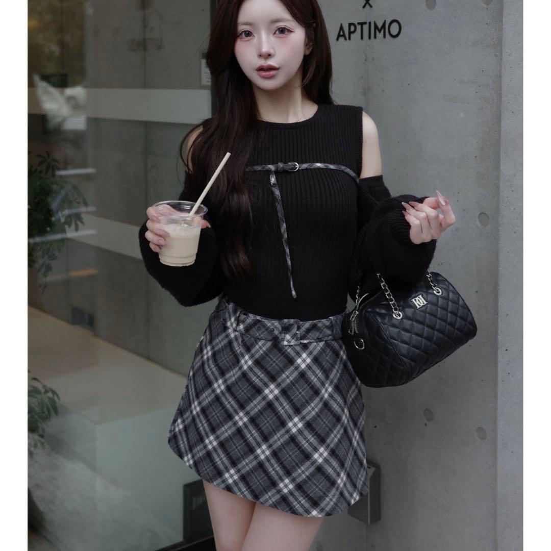 Darich ドッキングミドルウエストミニワンピ　ブラック　タグ付き