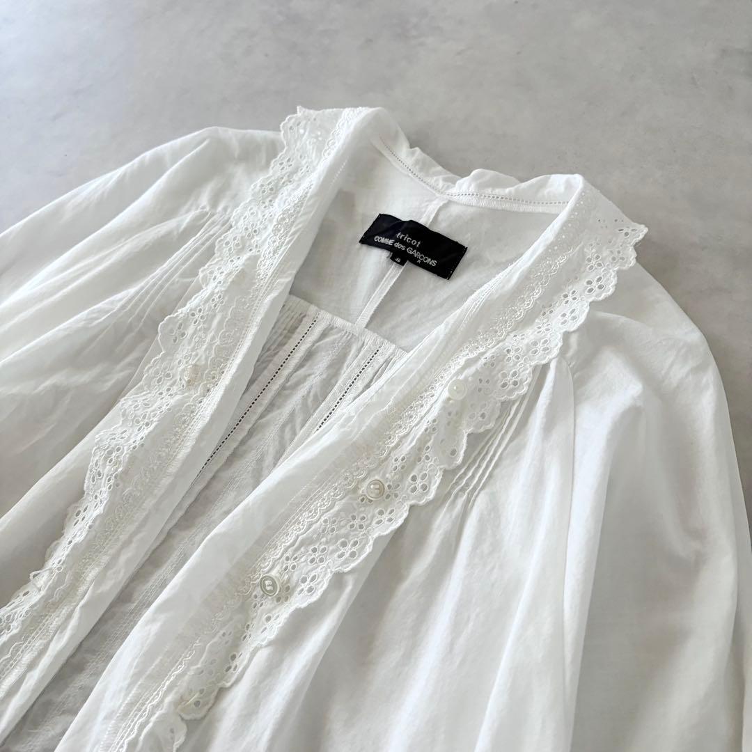 美品　トリココムデギャルソン　Aライン　フリル　刺繍　ギャザー　ブラウス