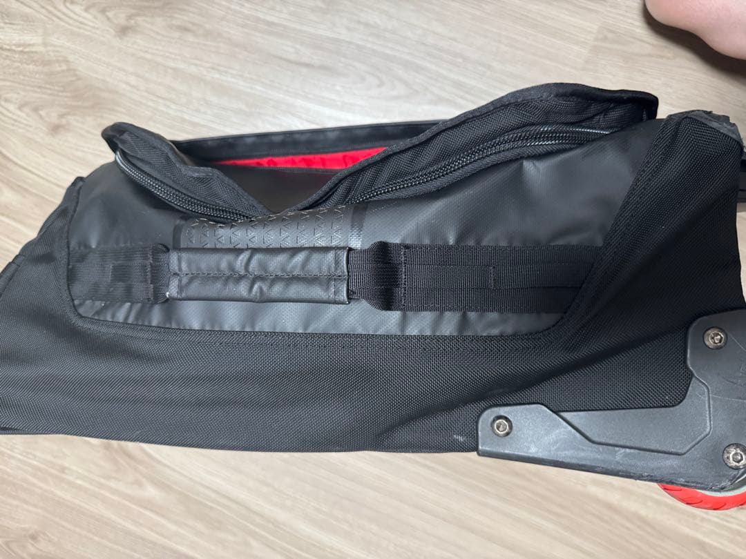 THE NORTH FACE ROLLING THUNDER キャリーケース