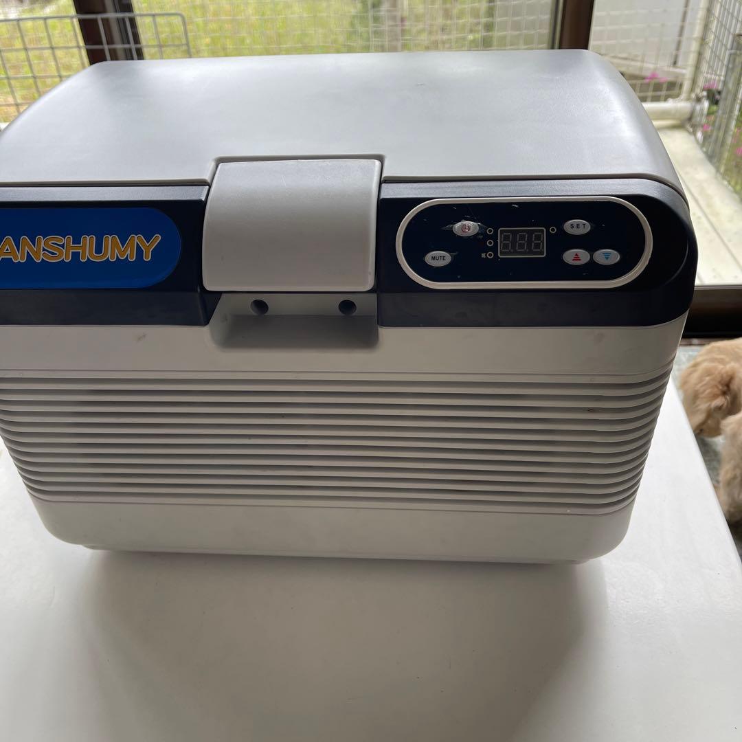 12リッター、冷蔵庫￼ 12、24ボルト￼ 100ボルト