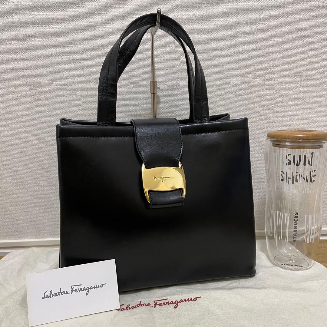 《美品》Ferragamo（フェラガモ）レザー ハンドバッグ ブラック 黒