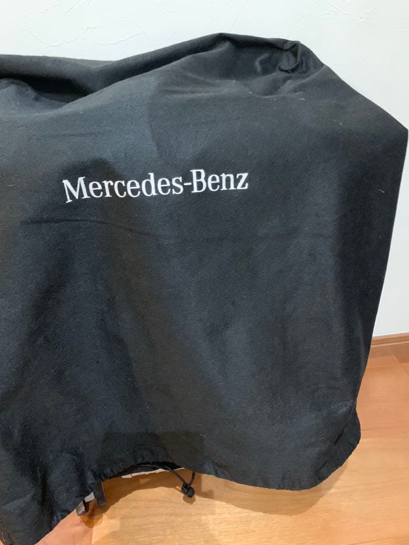 yメルセデスベンツ　キャリーケース