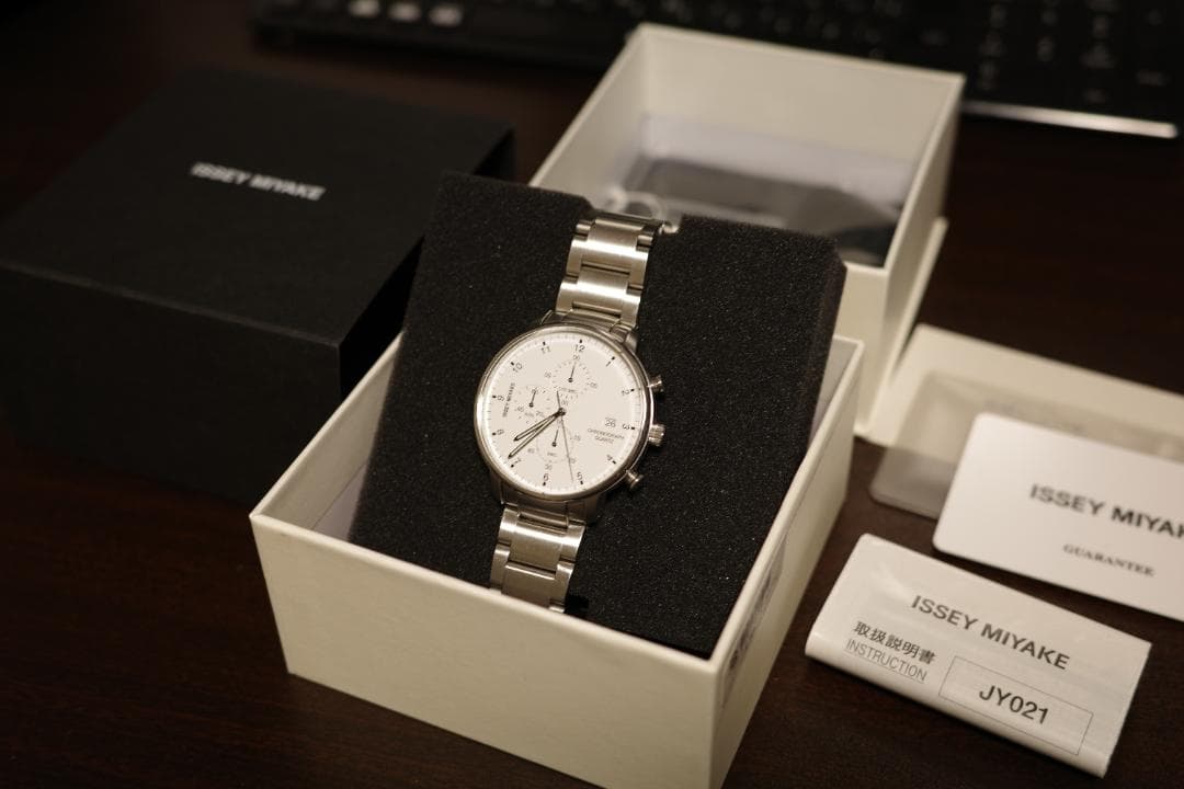 ISSEY MIYAKE クロノグラフ NYAD002 C / シー 時計