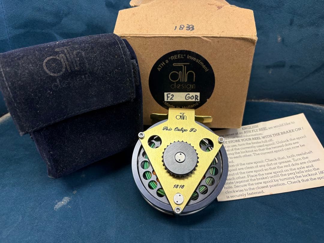 V*i様 極美品　アリハート　フライリール　F2